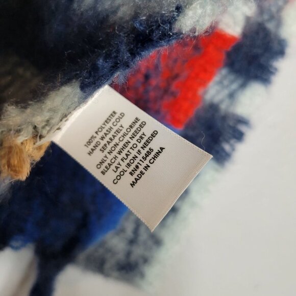 NWT True Craft Soft Fuzzy Large Winter Scarf Striped Blue Red - Picture 5 of 5